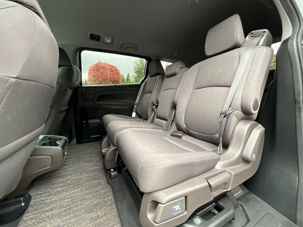Used 2022 Honda Odyssey EX image 12