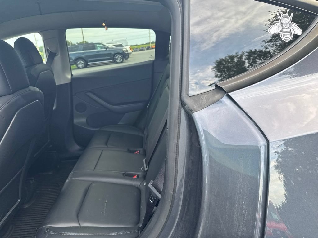 Used 2022 Tesla Model Y Long Range AWD/4WD image 9