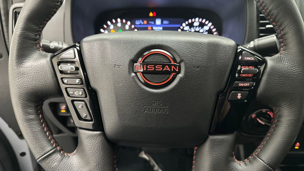 Used 2022 Nissan Frontier PRO-4X image 14