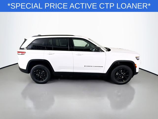 New 2025 Jeep Grand Cherokee Altitude image 8