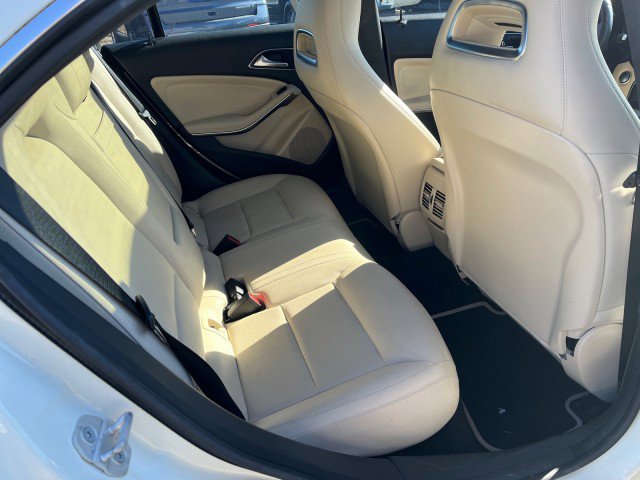 Used 2018 Mercedes-Benz CLA 250 image 17