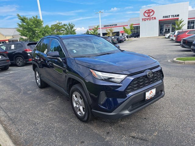 Used 2025 Toyota RAV4 XLE AWD/4WD image 4
