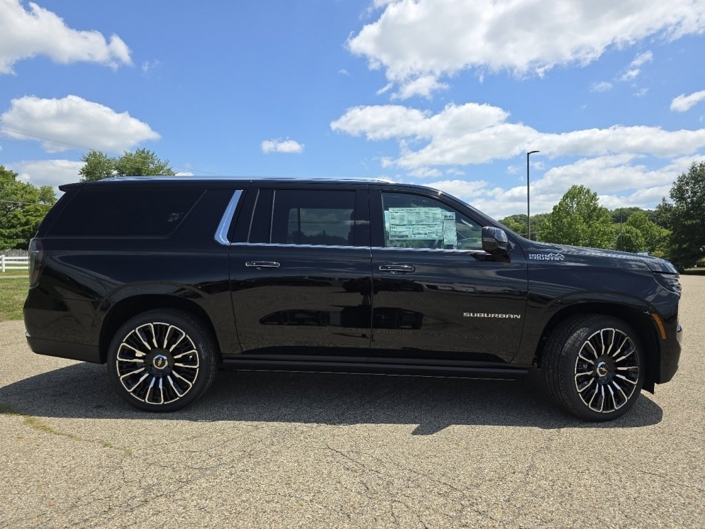 New 2026 Chevrolet Suburban High Country AWD/4WD image 13