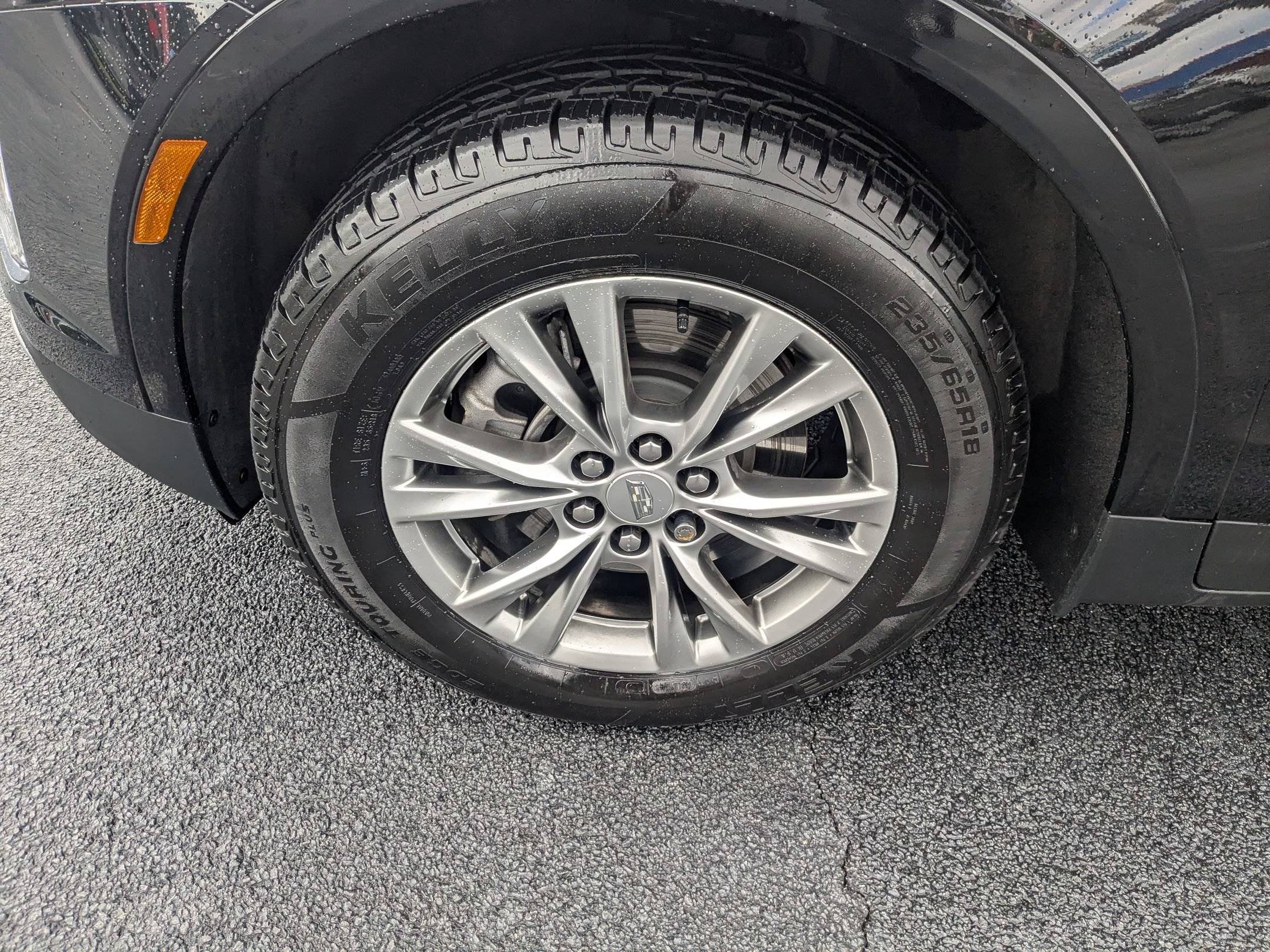 Used 2023 Cadillac XT5 Premium Luxury w/ LPO, Floor Liner Package FWD image 10