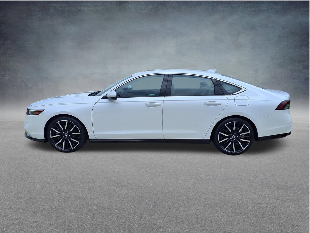 Used 2023 Honda Accord Touring image 5