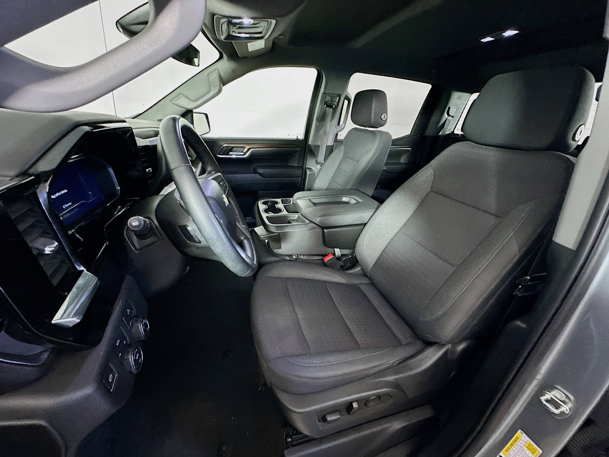 Used 2023 Chevrolet Silverado 1500 LT image 13