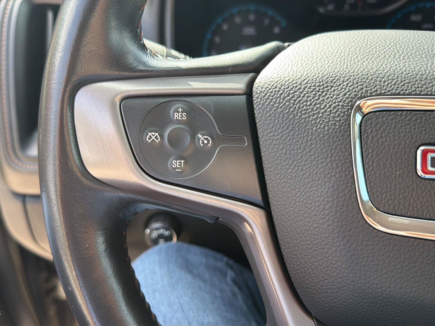 Used 2022 GMC Canyon AT4 AWD/4WD image 28