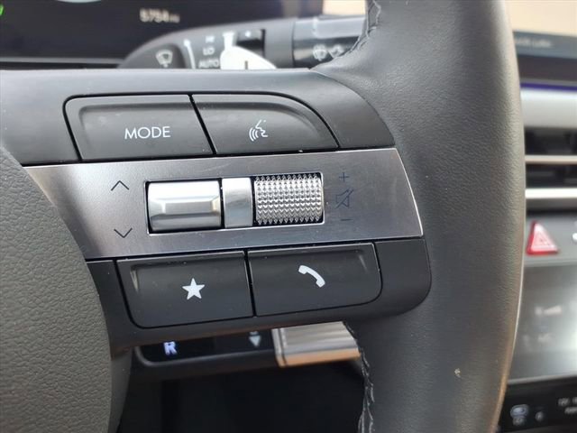 Used 2025 Hyundai Sonata Limited image 25