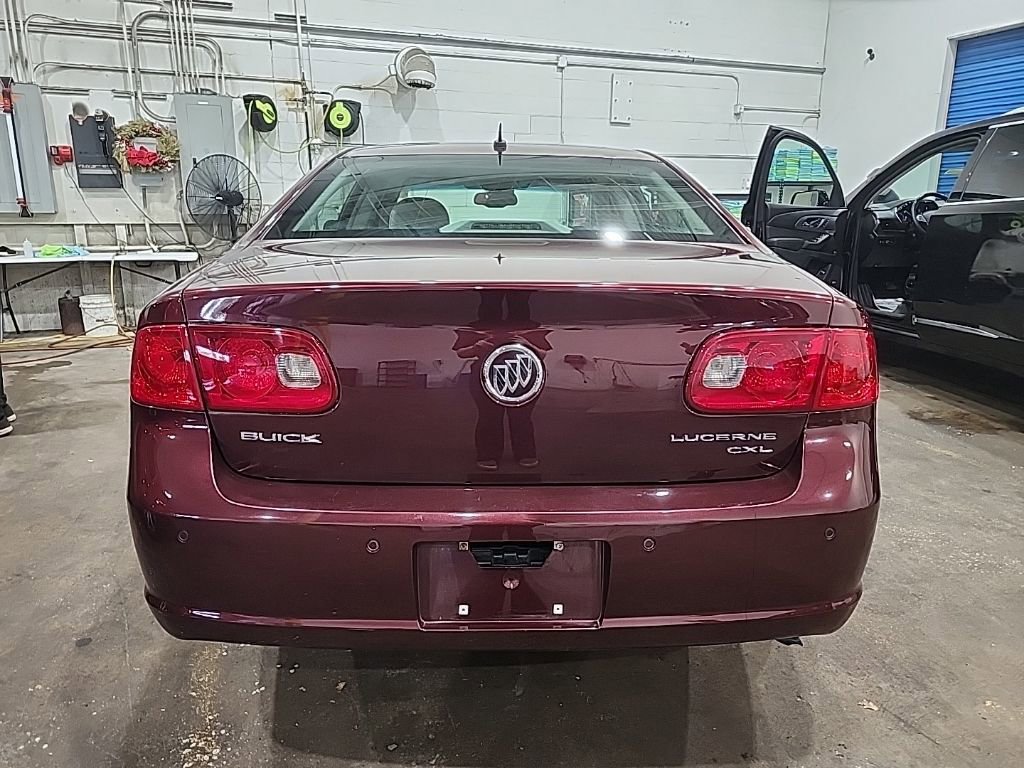 Used 2007 Buick Lucerne CXL w/ Luxury Package FWD image 5