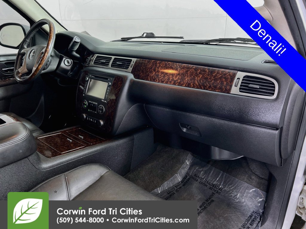 Used 2012 GMC Yukon Denali AWD/4WD image 31