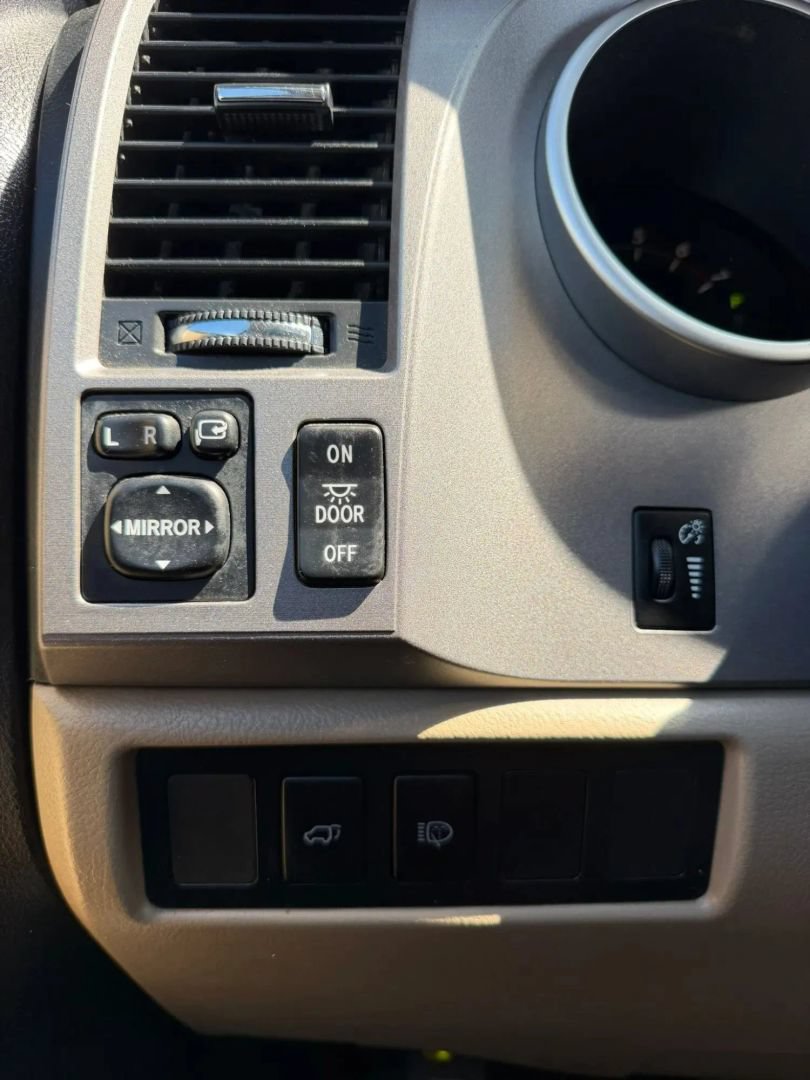 Used 2012 Toyota Sequoia Limited RWD image 30