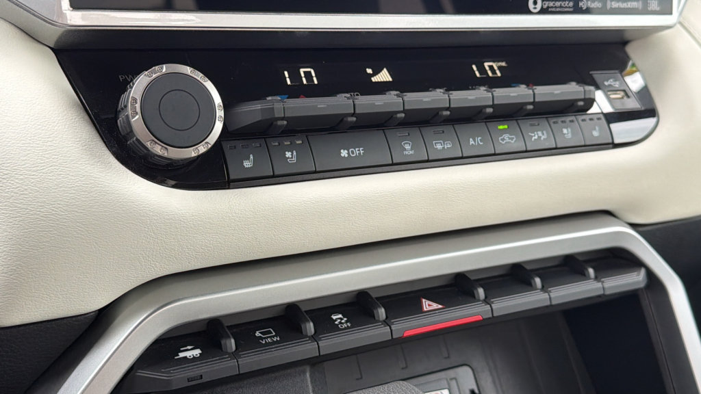 Used 2023 Toyota Tundra Capstone AWD/4WD image 14