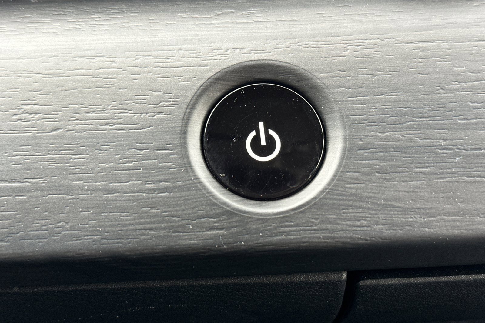 Certified 2024 Nissan Ariya AWD image 26