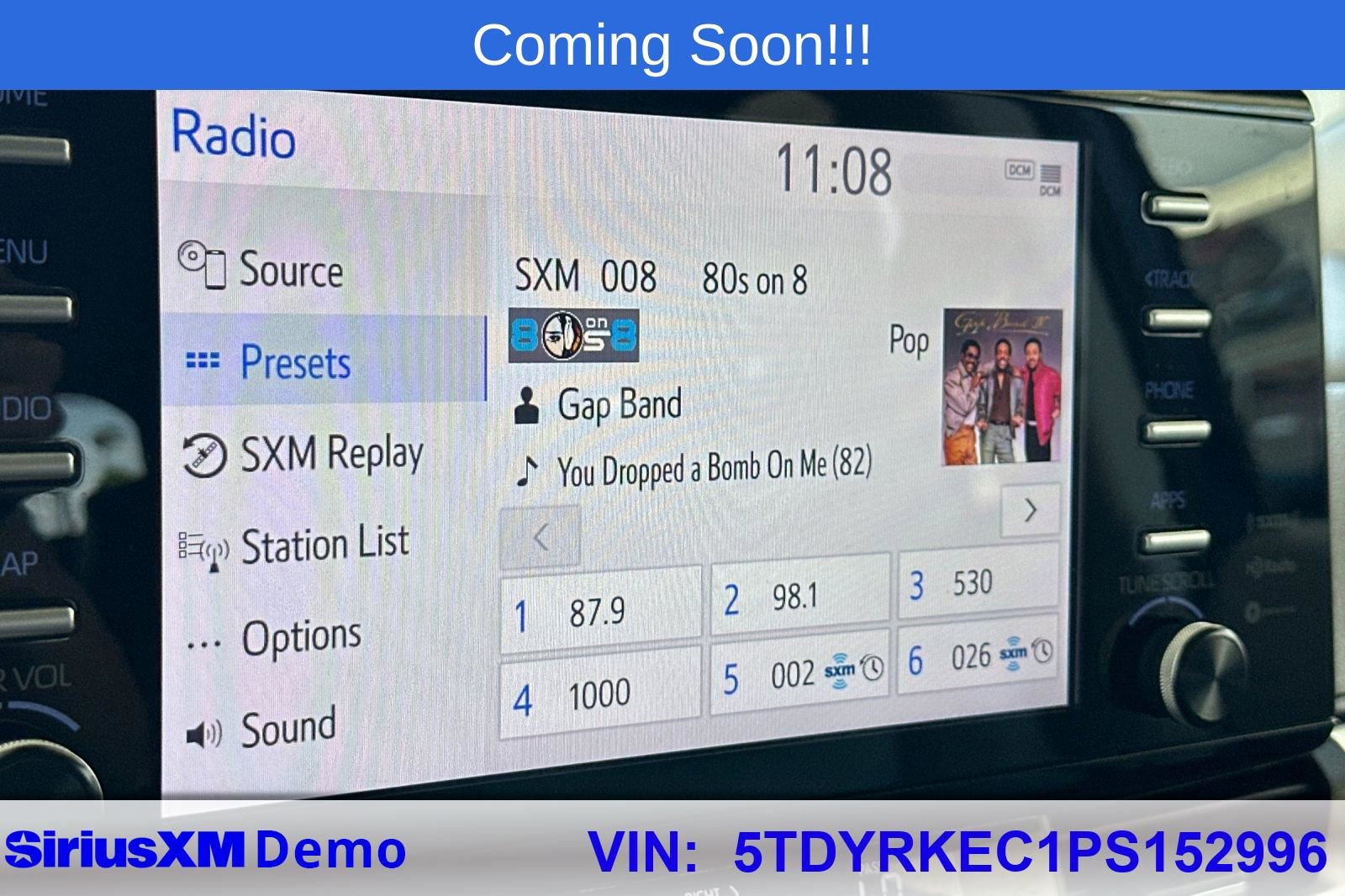 Used 2023 Toyota Sienna XLE image 30