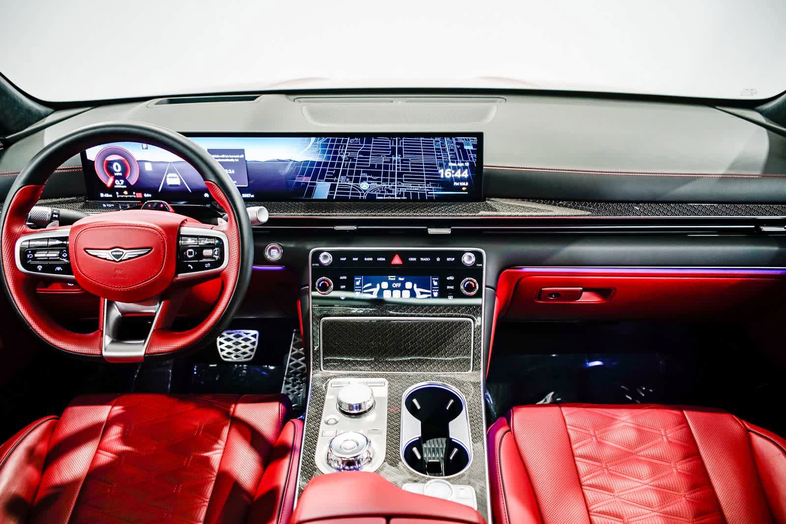 Used 2025 Genesis GV80 3.5T e-SC AWD/4WD image 12