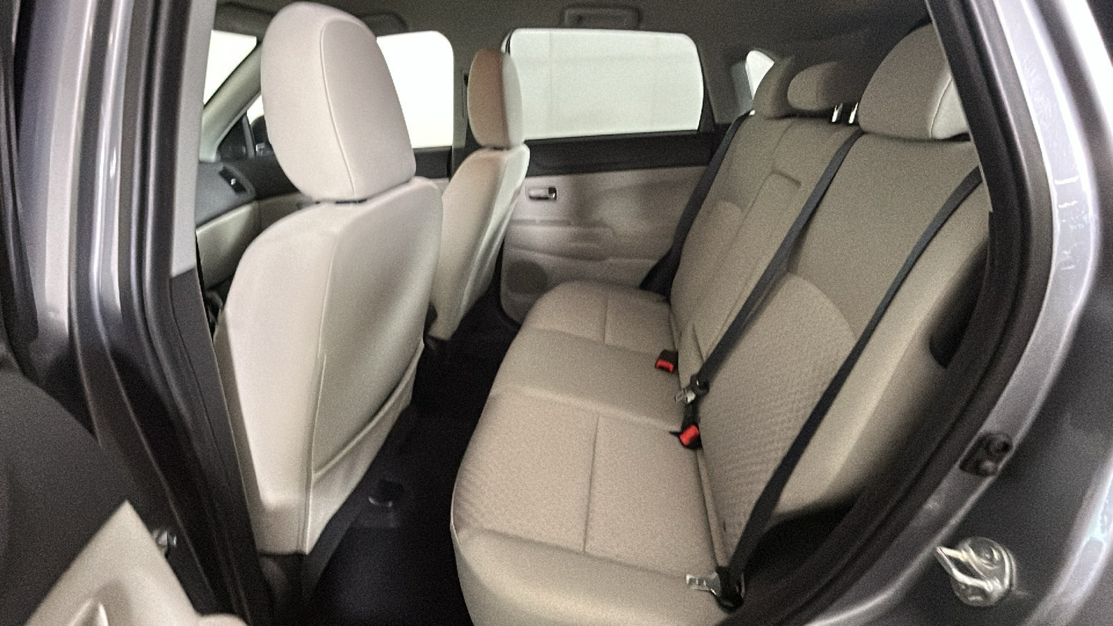 Used 2017 Mitsubishi Outlander Sport SE AWD/4WD image 30