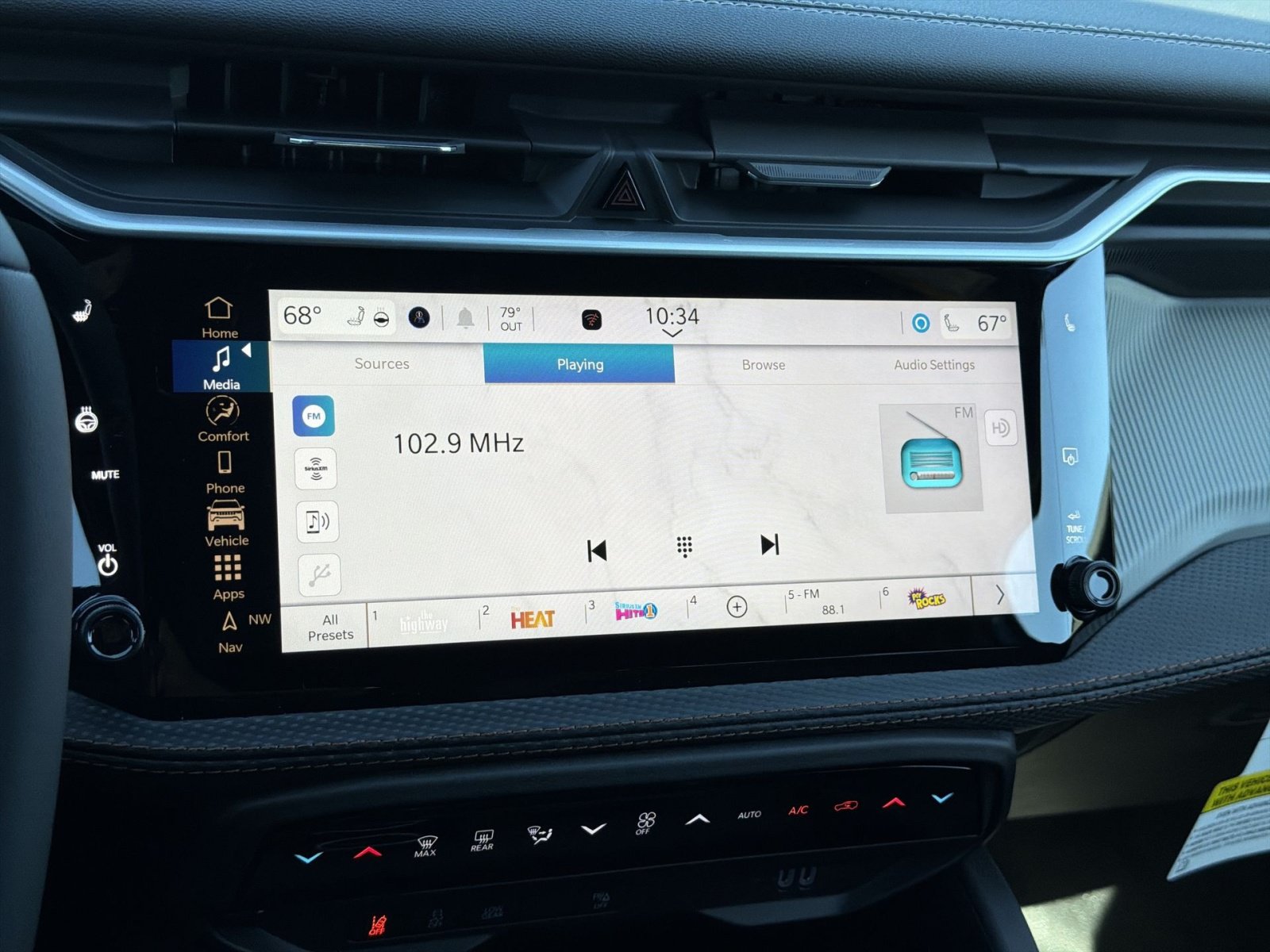 New 2026 Jeep Cherokee Limited AWD/4WD image 18