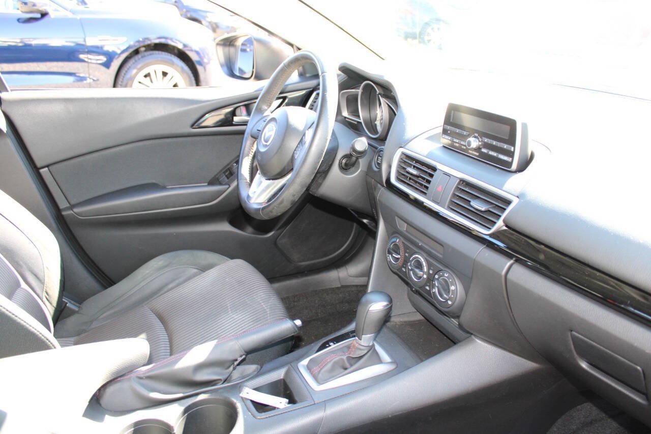 Used 2014 MAZDA MAZDA3 i Touring w/ Moonroof Package 1 FWD image 12