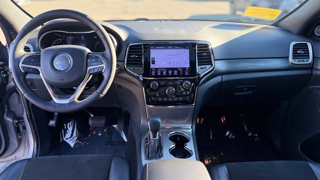 Used 2019 Jeep Grand Cherokee Altitude AWD/4WD image 26