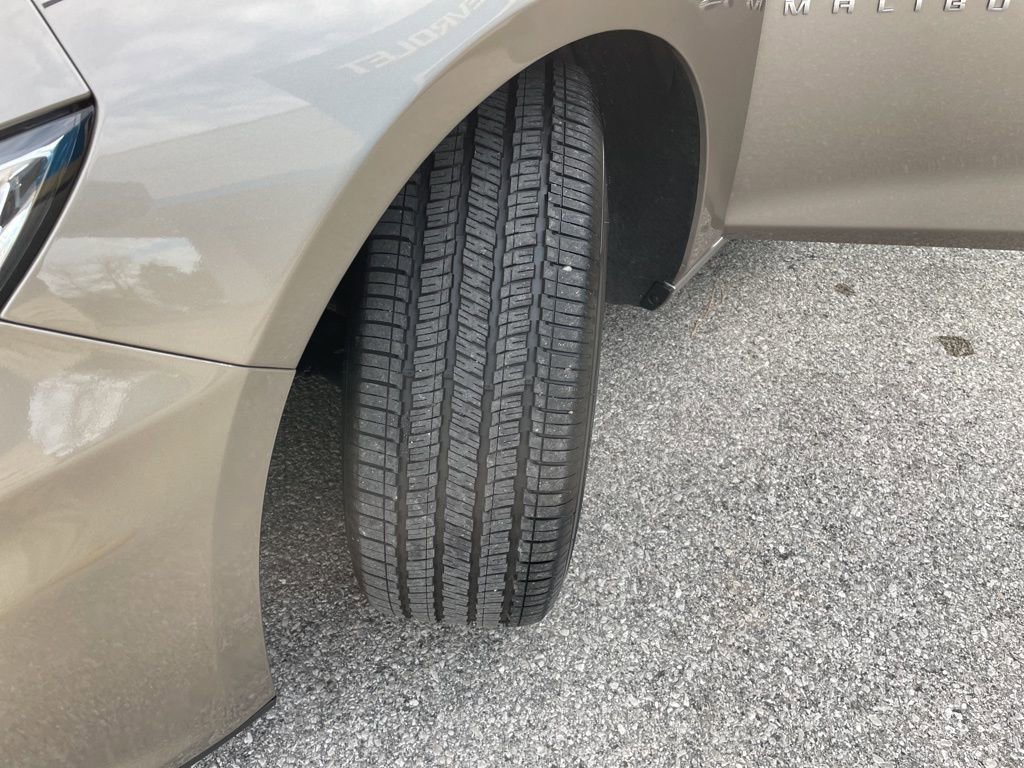 Used 2025 Chevrolet Malibu LT image 55