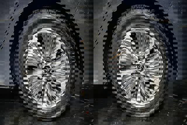 Used 2020 Hyundai Ioniq SEL image 10