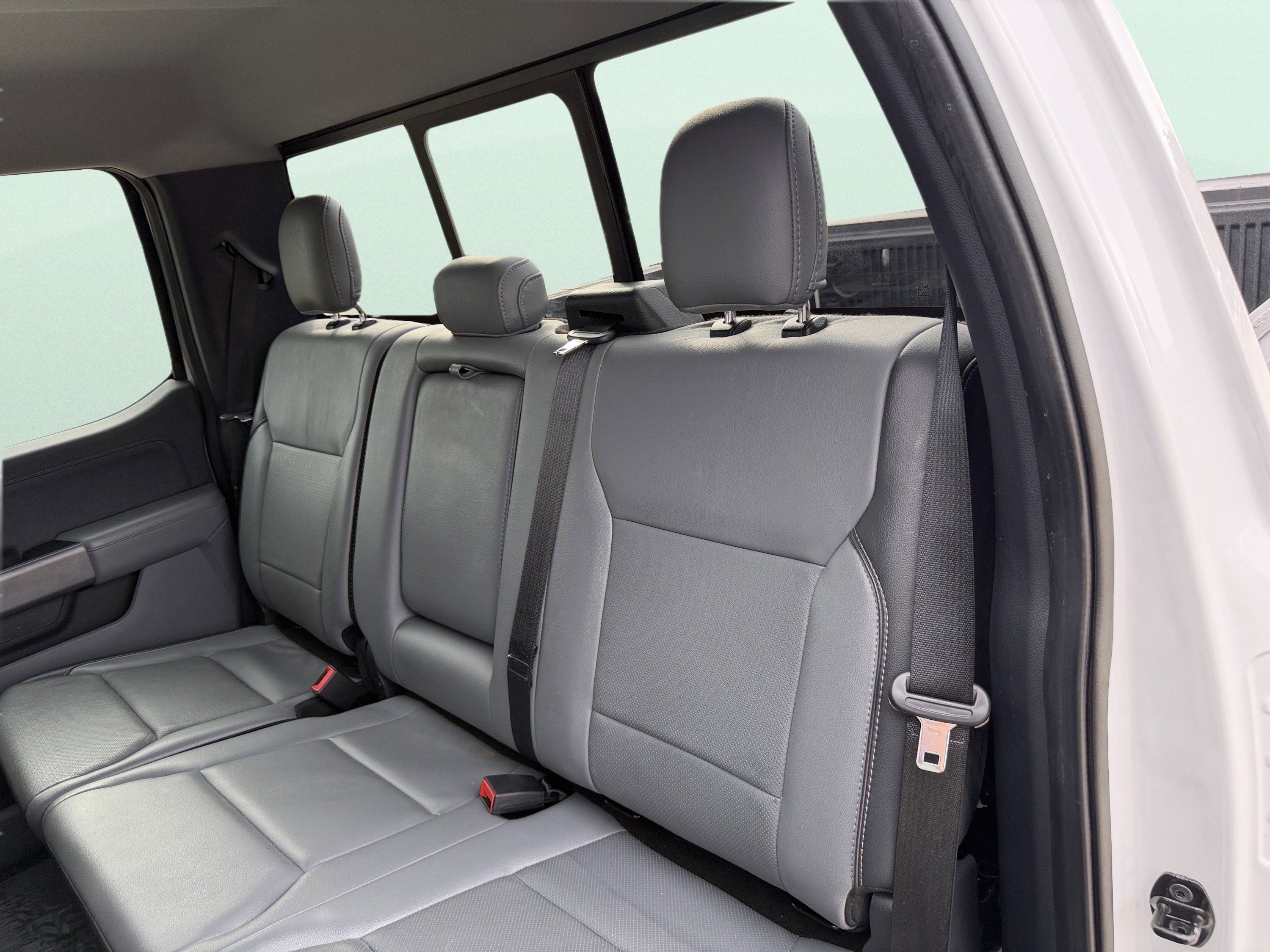 Used 2021 Ford F150 Lariat w/ Equipment Group 501A Mid image 29