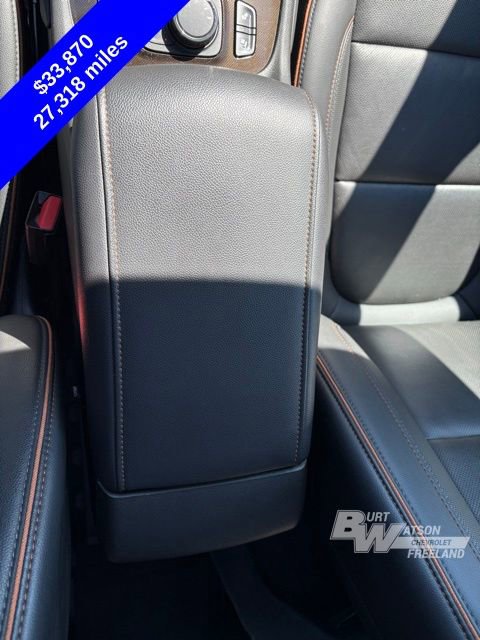 Used 2023 GMC Acadia AT4 w/ Technology Package image 23