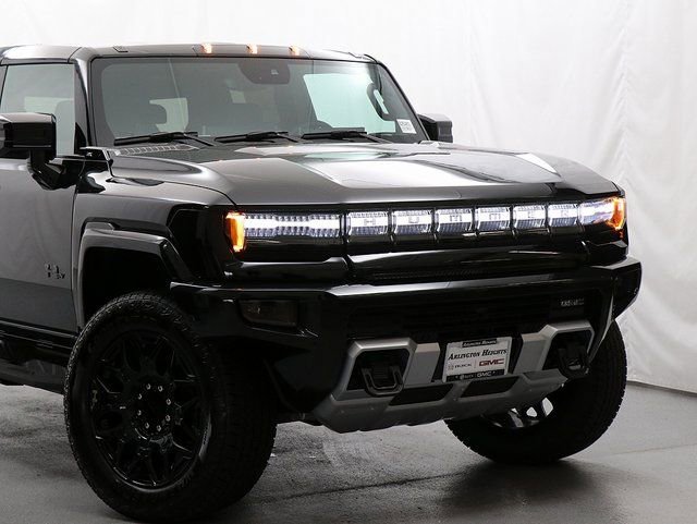New 2025 GMC Hummer EV 3X w/ LPO, Dark Essentials Package AWD/4WD image 2
