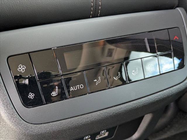 Used 2025 Nissan Pathfinder SL w/ SL Premium Package AWD/4WD image 18