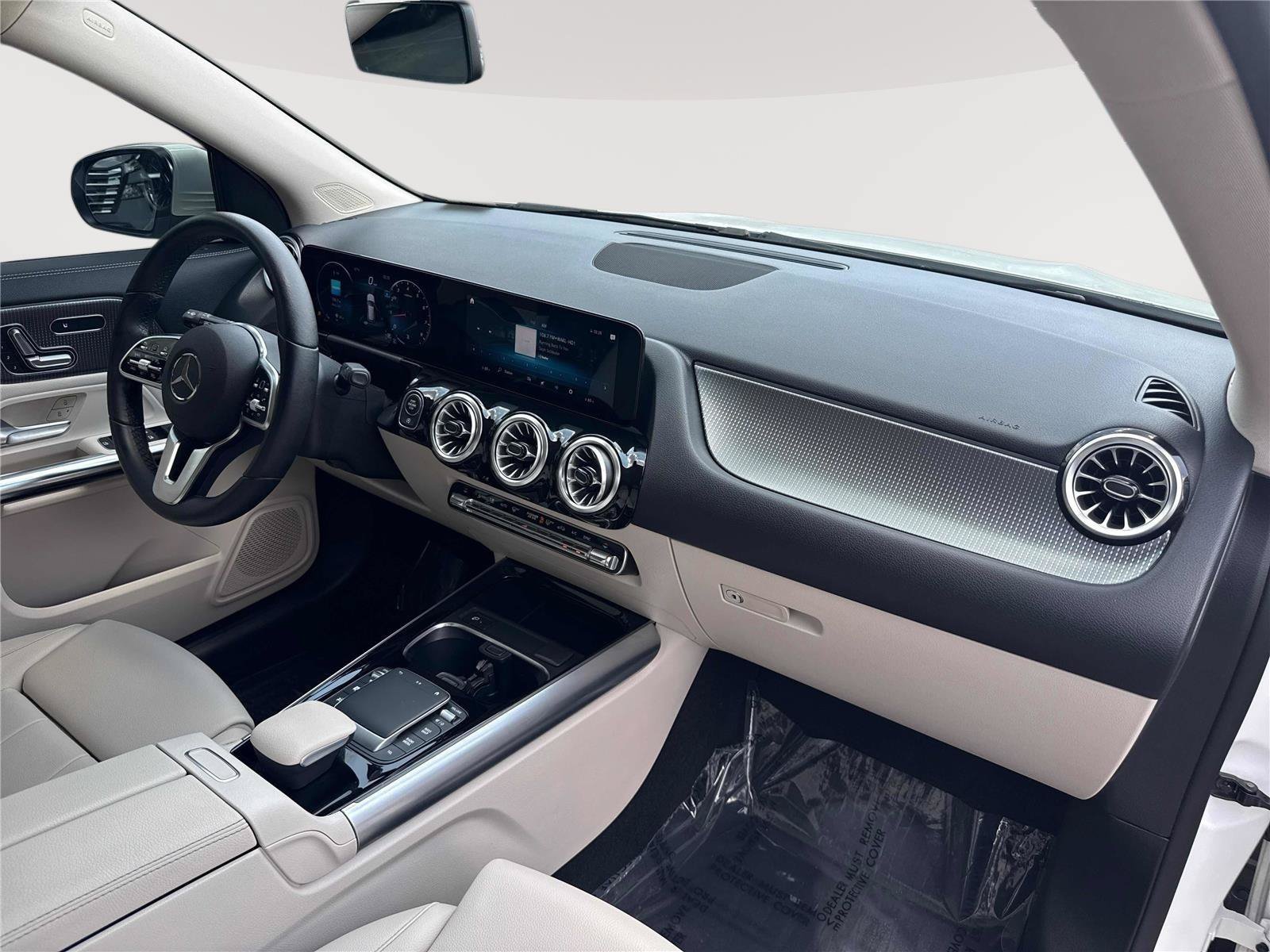 Used 2022 Mercedes-Benz GLA 250 4MATIC image 28