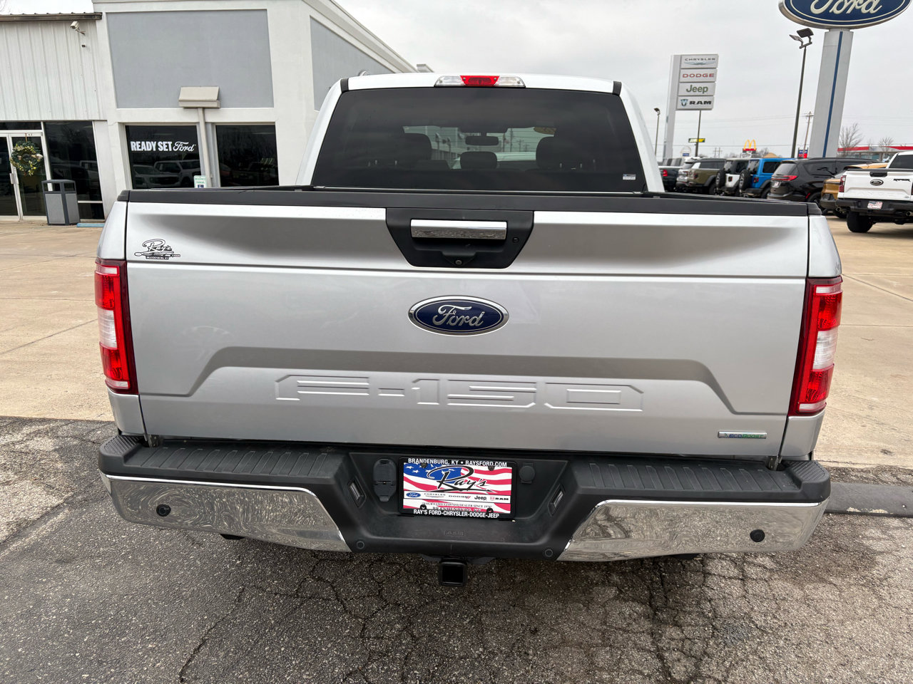 Used 2018 Ford F150 XLT w/ Equipment Group 302A Luxury image 4