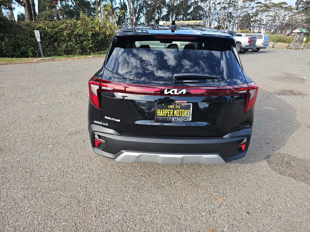 New 2026 Kia Seltos LX image 4