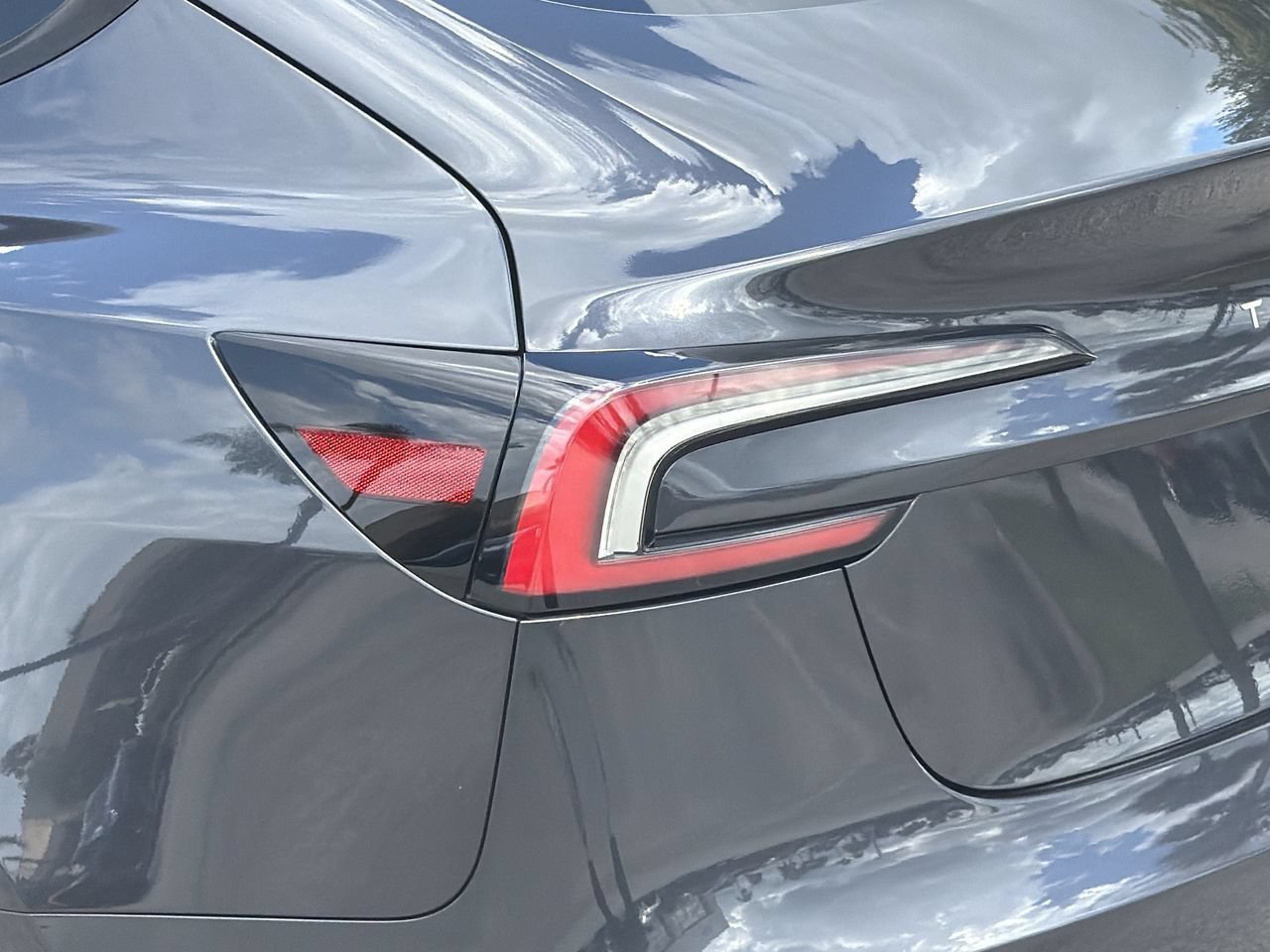 Used 2025 Tesla Model 3 Long Range RWD image 7