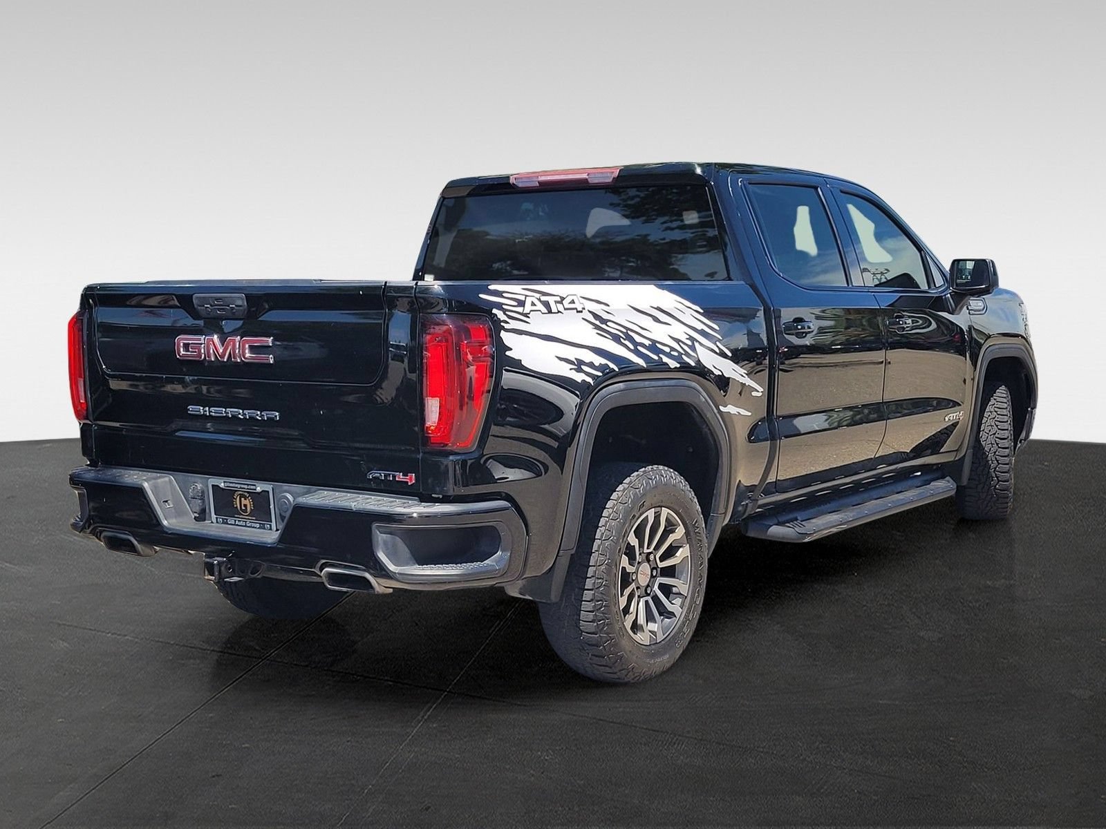 Used 2021 GMC Sierra 1500 AT4 AWD/4WD image 5