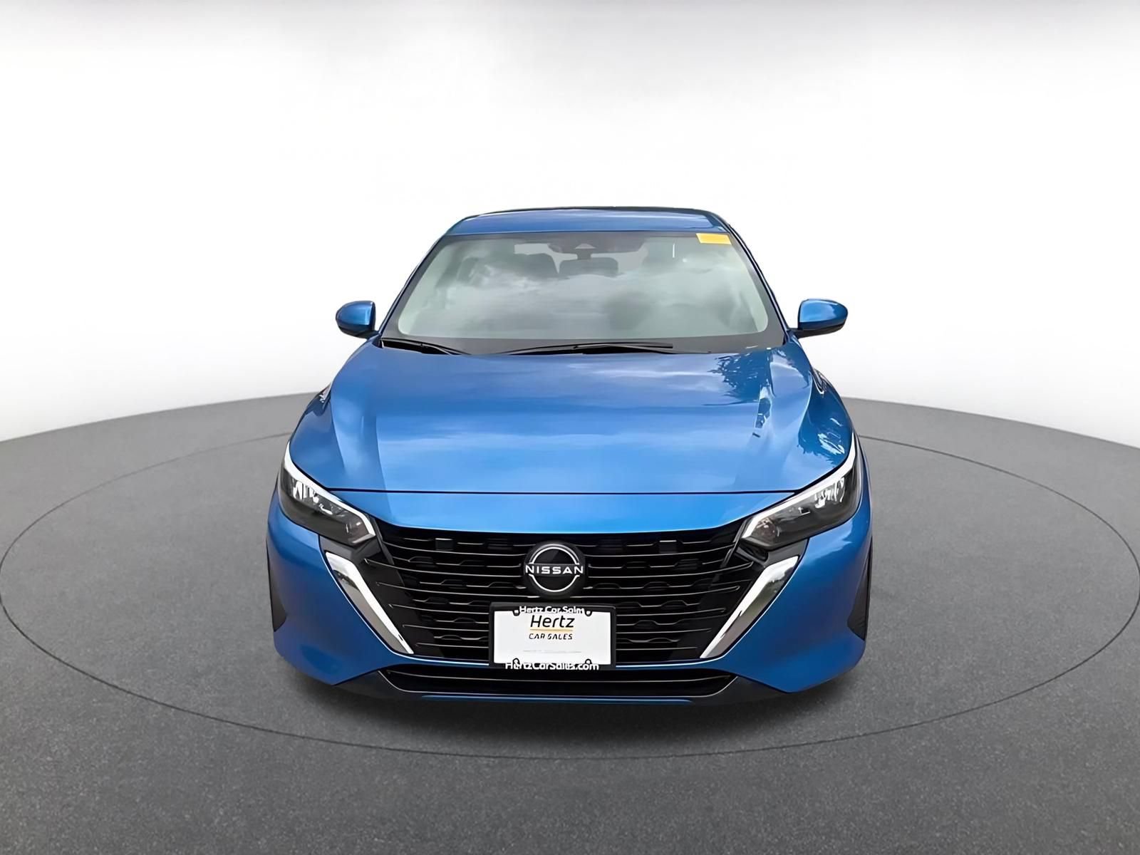 Used 2025 Nissan Sentra SV FWD image 4