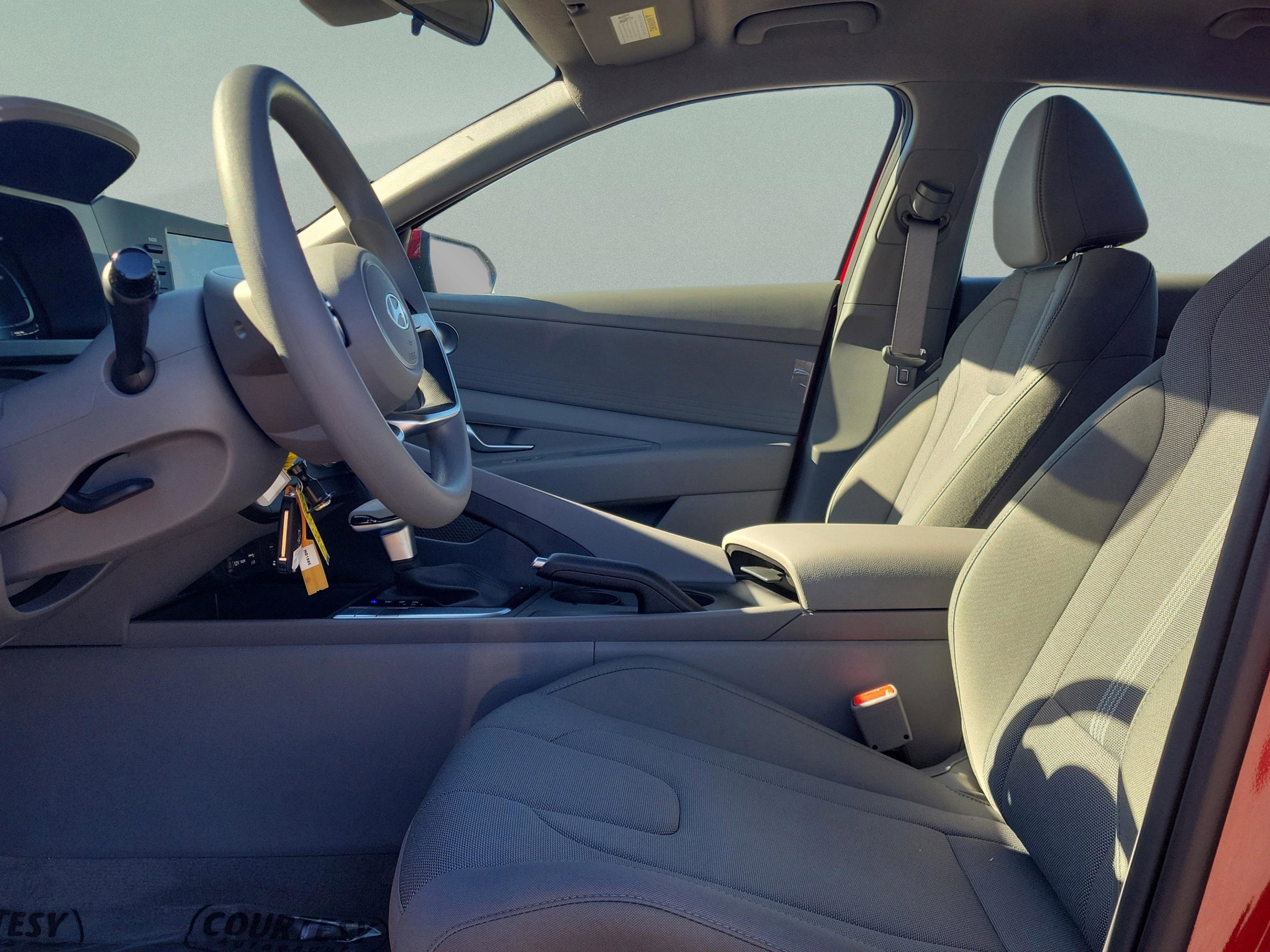 New 2026 Hyundai Elantra SE w/ Cargo Package image 14