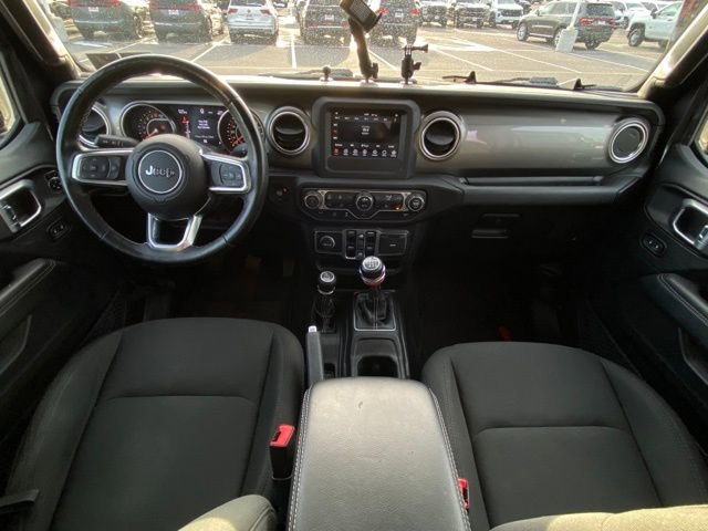 Used 2020 Jeep Wrangler Unlimited Sahara w/ Cold Weather Group AWD/4WD image 27