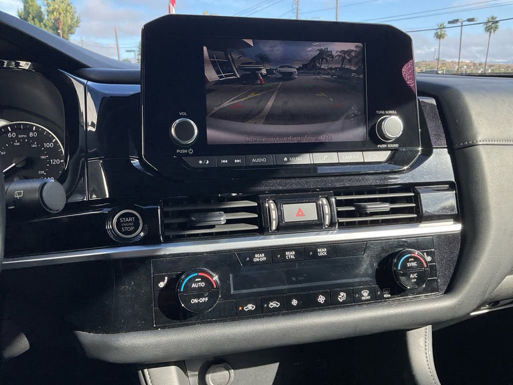 Used 2024 Nissan Pathfinder SV image 20