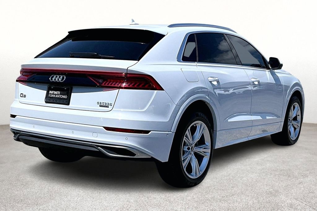 Used 2023 Audi Q8 Premium Plus w/ Premium Plus Package image 2