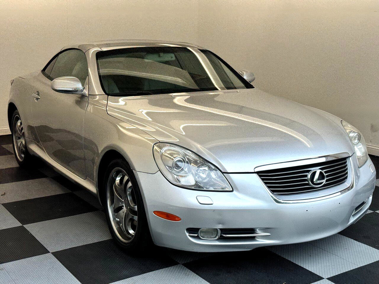 Used 2007 Lexus SC 430 Convertible image 3