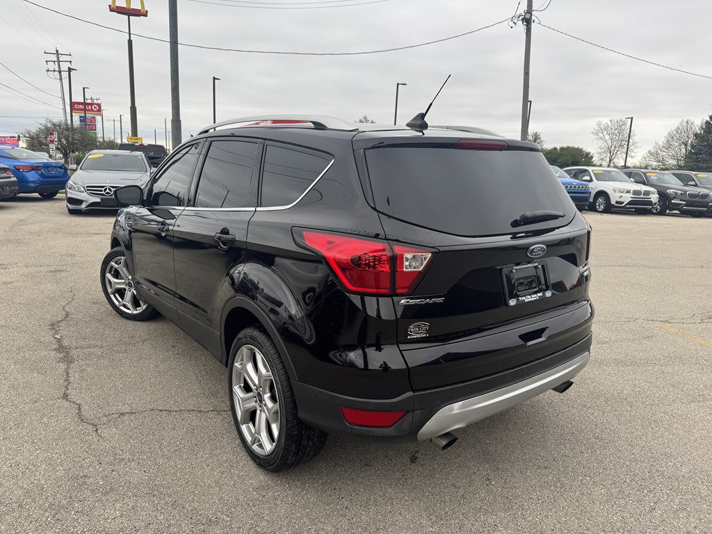 Used 2019 Ford Escape Titanium image 5
