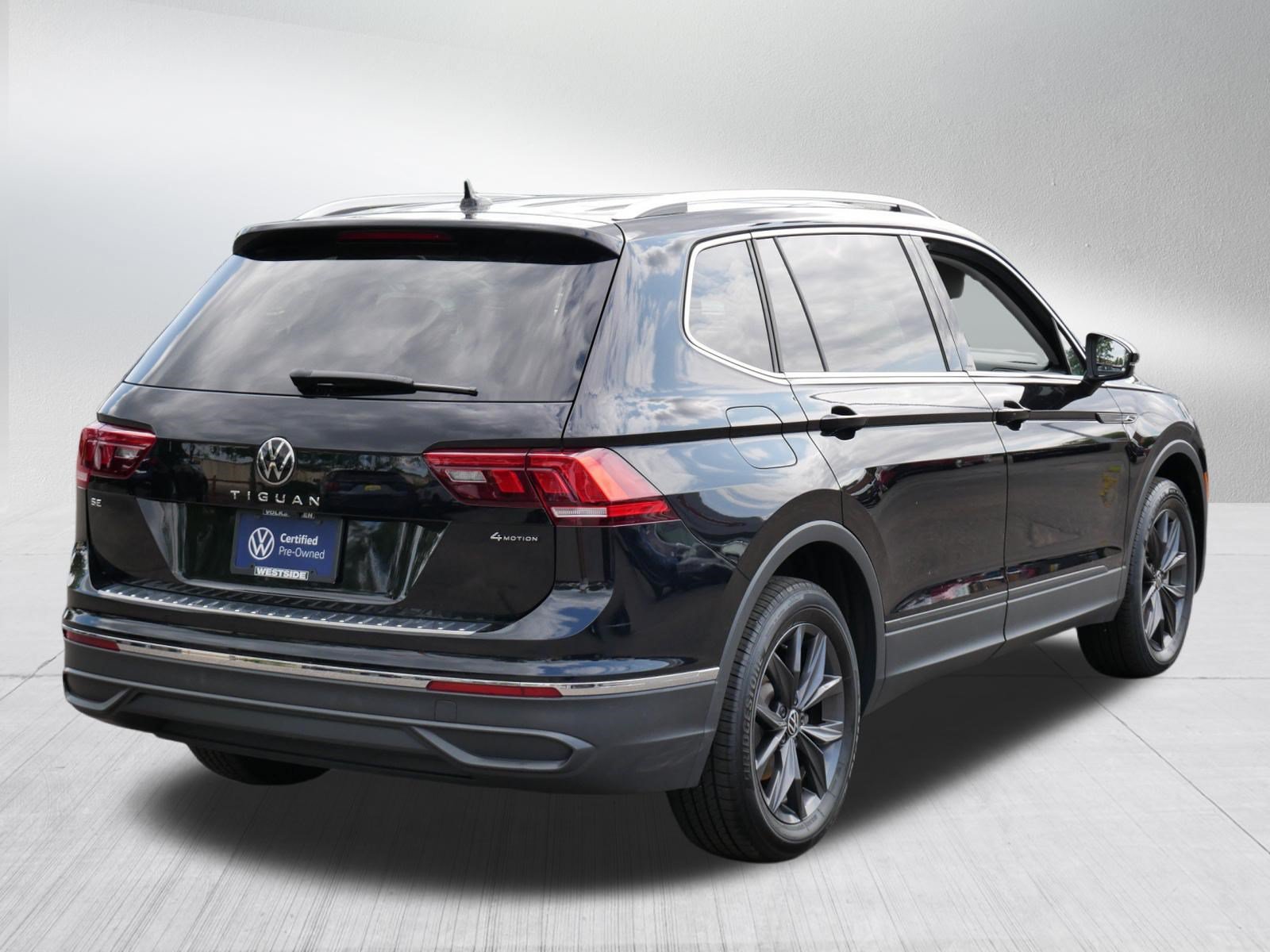 Certified 2023 Volkswagen Tiguan SE AWD/4WD image 7