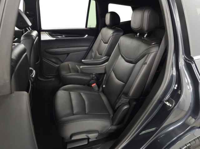 Certified 2023 Cadillac XT6 Premium Luxury w/ Technology Package image 38