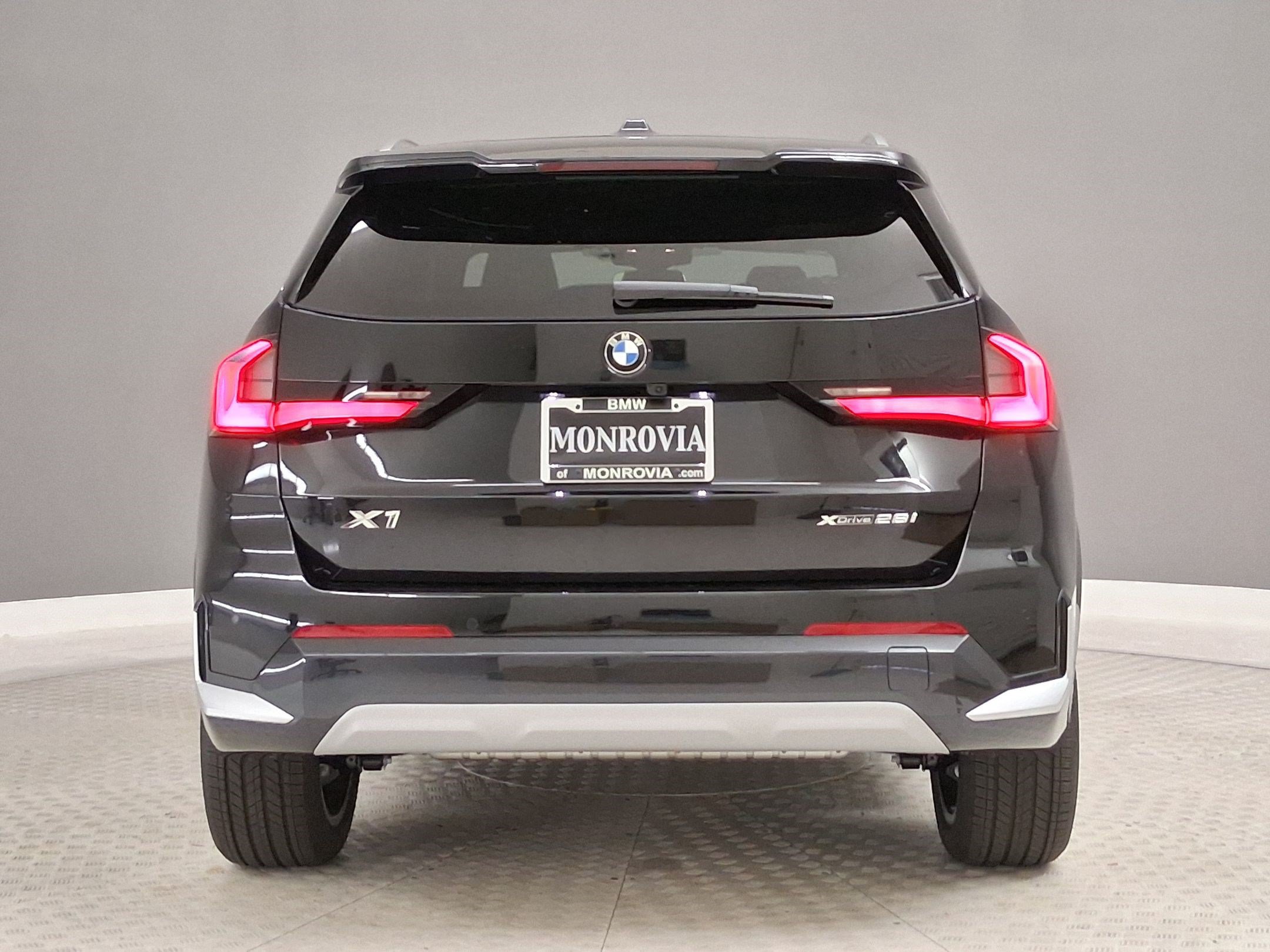 New 2026 BMW X1 xDrive28i w/ Convenience Package AWD/4WD image 8