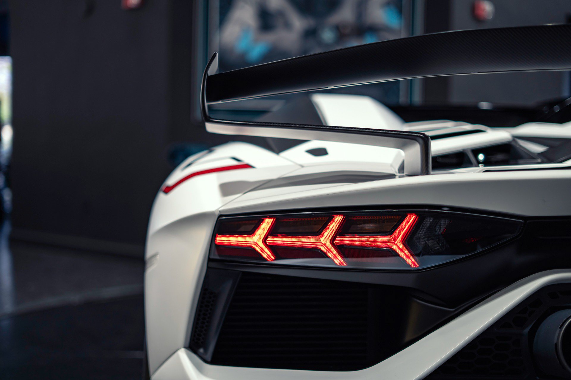 Used 2020 Lamborghini Aventador SVJ AWD/4WD image 44