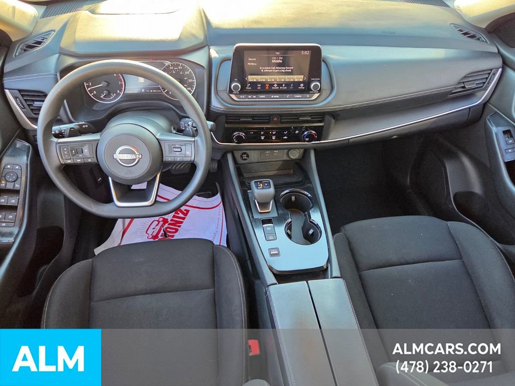 Used 2024 Nissan Rogue S image 9