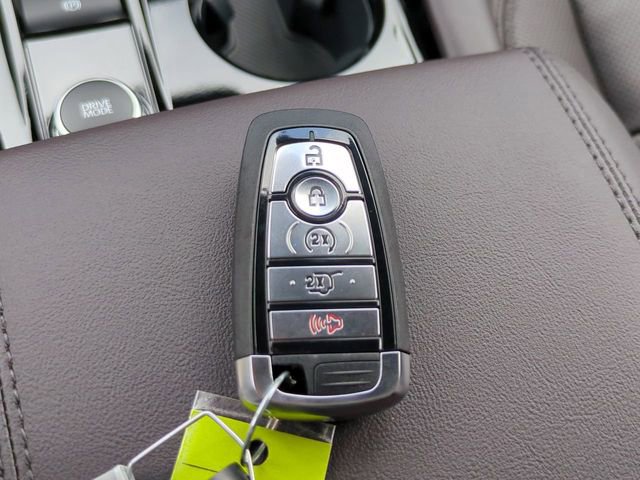 New 2026 Ford Explorer Platinum w/ LUX Leather Package image 31