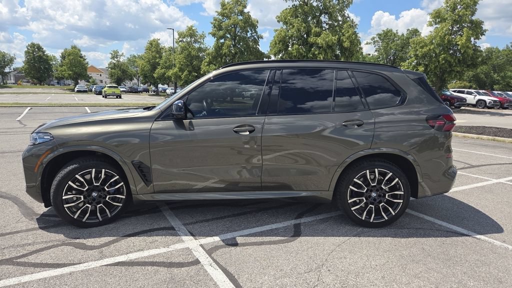 Used 2025 BMW X5 M60i AWD/4WD image 5