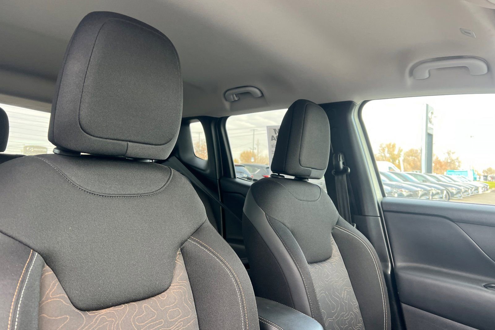 Used 2023 Jeep Renegade Latitude image 15