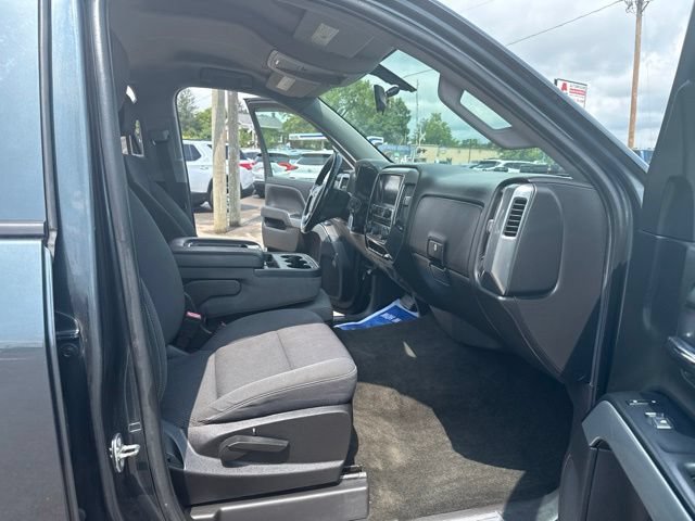 Used 2018 Chevrolet Silverado 1500 LT w/ All Star Edition AWD/4WD image 12